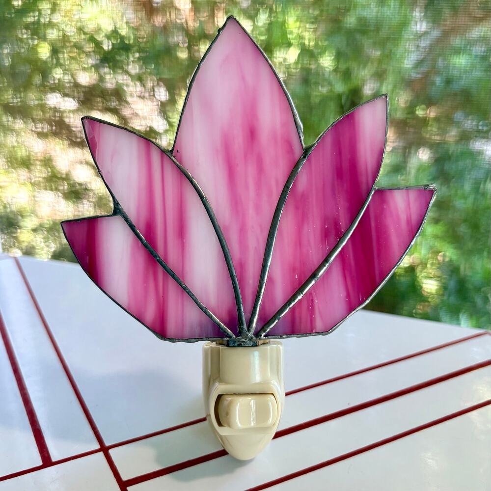 Vintage Stained Glass Lotus Flower Night Light Pink Plug In Accent Lamp
